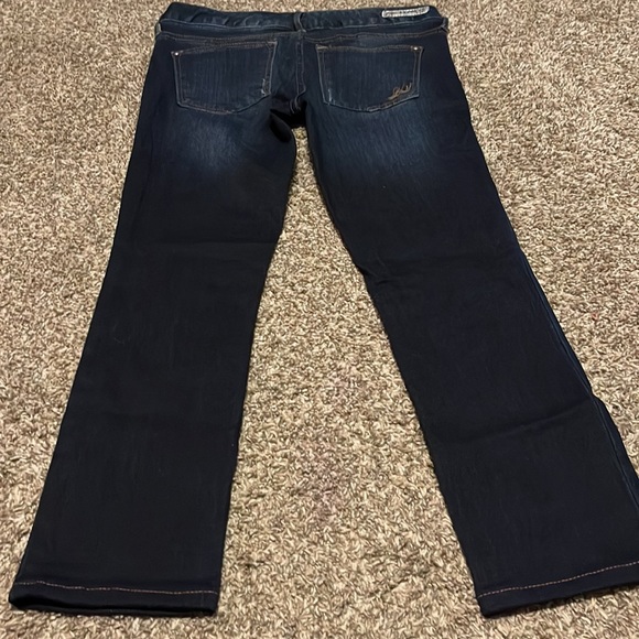 Express Jean - Picture 2 of 3